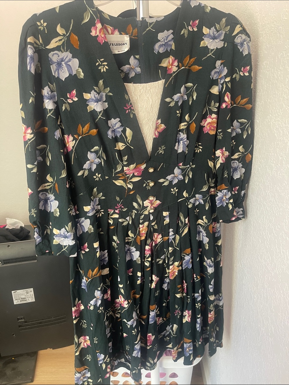 S.L. Fashions Dark Green Floral V-Neck Long Sleeve Dress